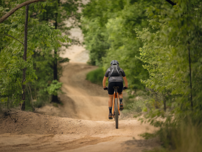What exact carb and snack schedule prevents bonking on rides over three hours without gastrointestinal pain?
